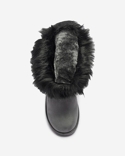 Szürke női hócsizma aszimmetrikus felsőrésszel és szőrmével Vetora - Lábbeli