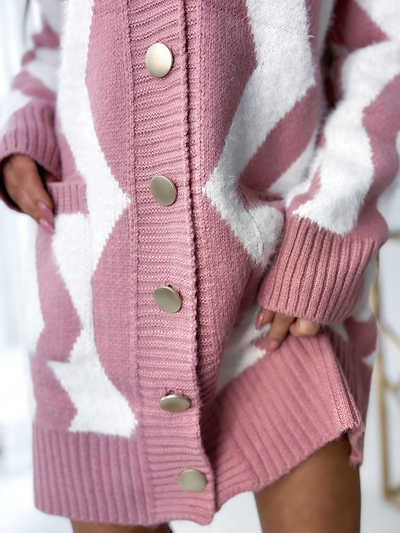 Royalfashion Koalt hosszú kockás gombos pulóver