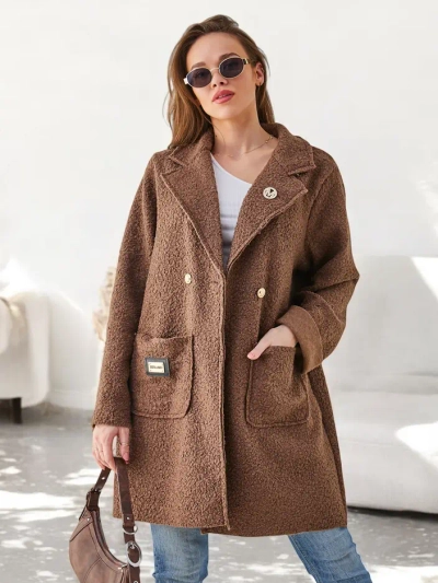 Royalfashion Női kabát, amely egy birkabőrre hasonlít