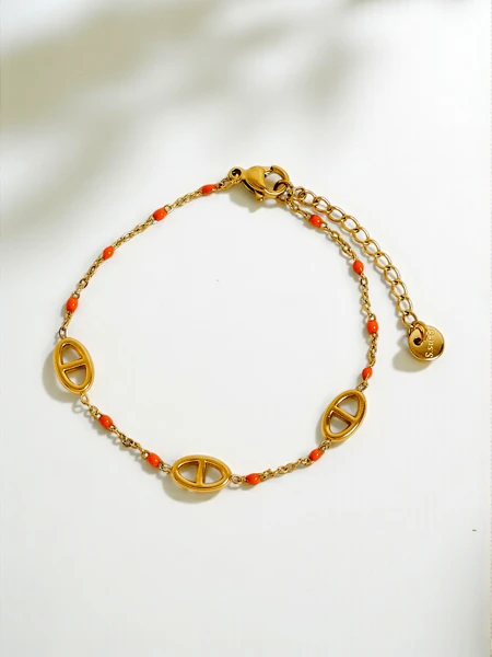 Aurelia Perseus - elegáns, aranyozott karkötő geometriai motívummal