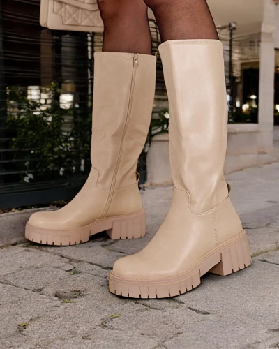 Royalfashion Női csizma Delomiz