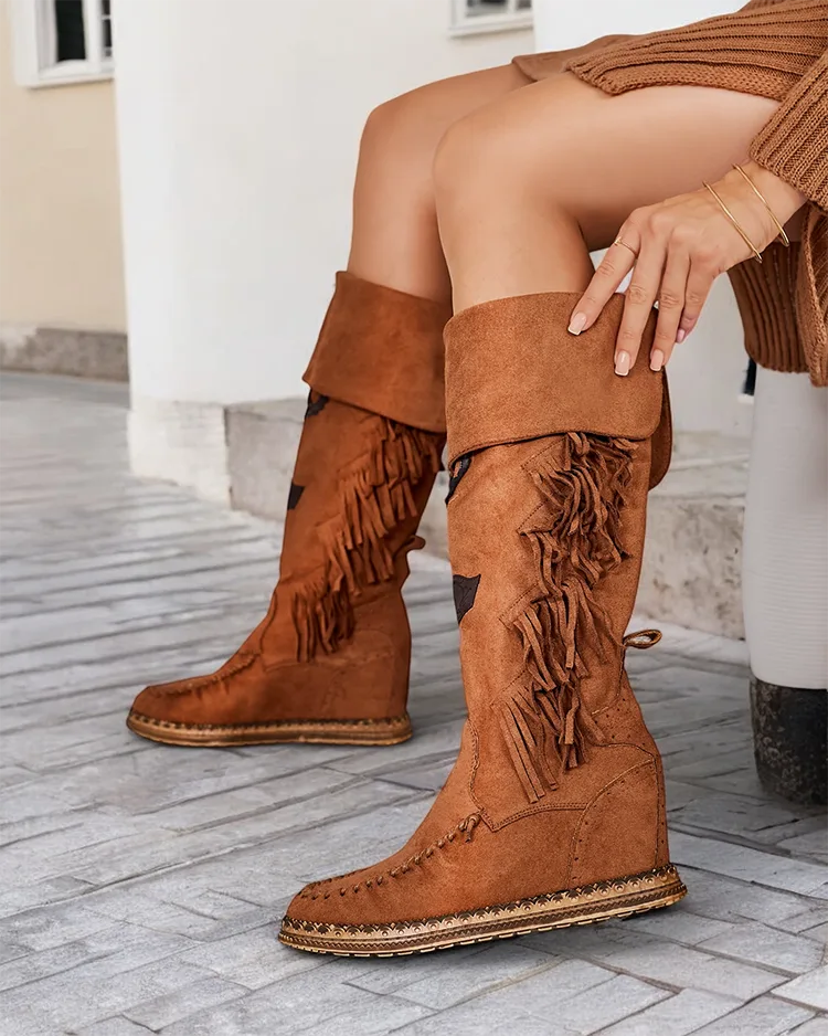 Royalfashion Női csizma rejtett horgonnyal Rotin