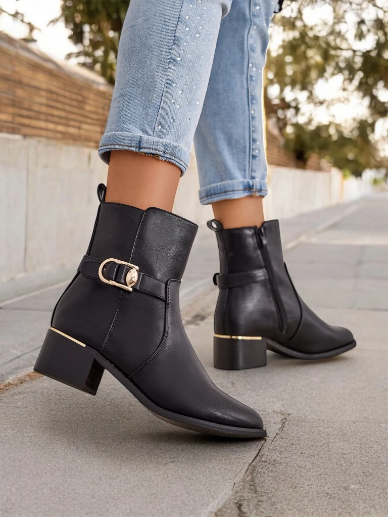 Royalfashion Női csizmák Ovirto