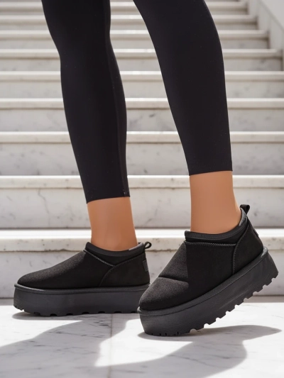 Royalfashion Női rövid csizma a'la hócsizma Ozozi