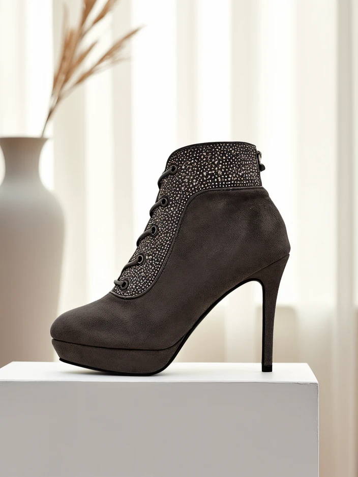 Royalfashion Női bokacsizma rhinestone díszítéssel Efelolo