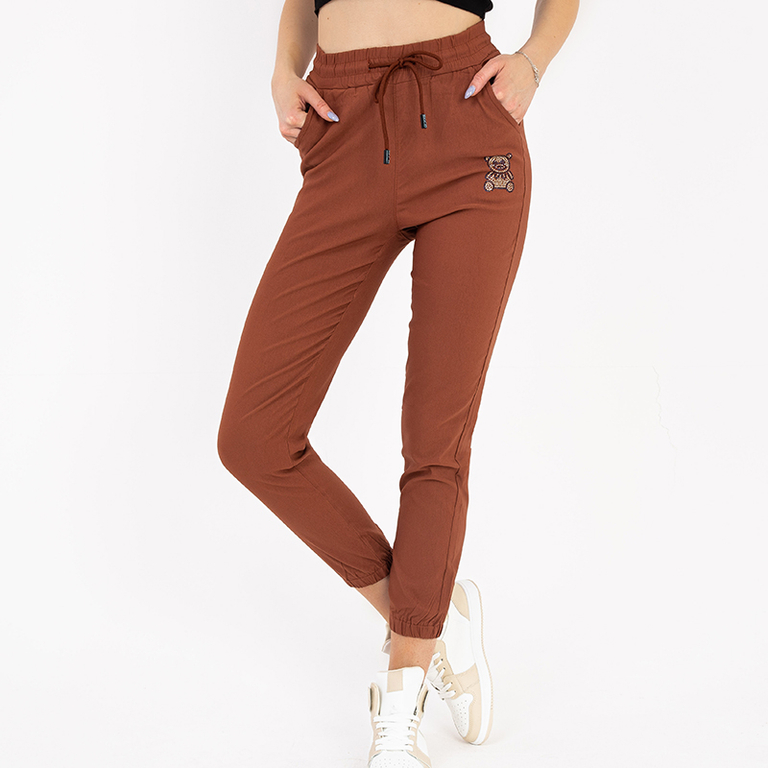 Barna szövet nadrág nőknek - Ruházat