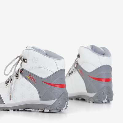 Női fehér pelyhes csizma hópelyhekkel - cipő