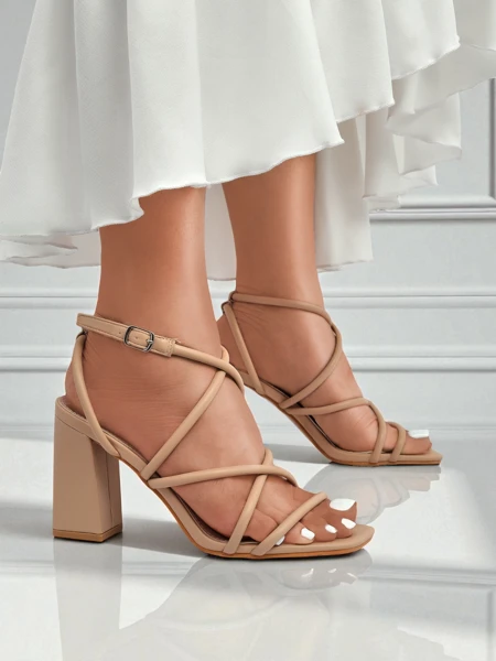 Royalfashion Női vastag sarkú szandálok Elysia