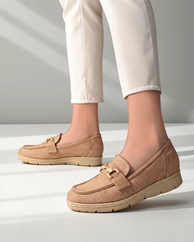 Royalfashion Női lapos cipők díszítéssel az orrán