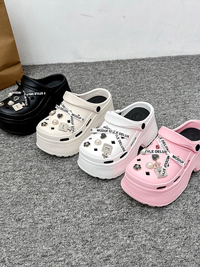 Royalfashion Női gumipapucs díszítéssel Dellos