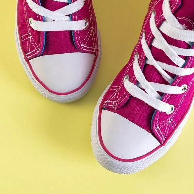 OUTLET Fuchsia gyermekcipők Alvari kitűzővel - Lábbeli