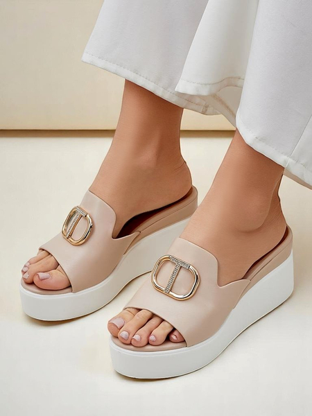 Royalfashion női telitalpú szandál Daffin