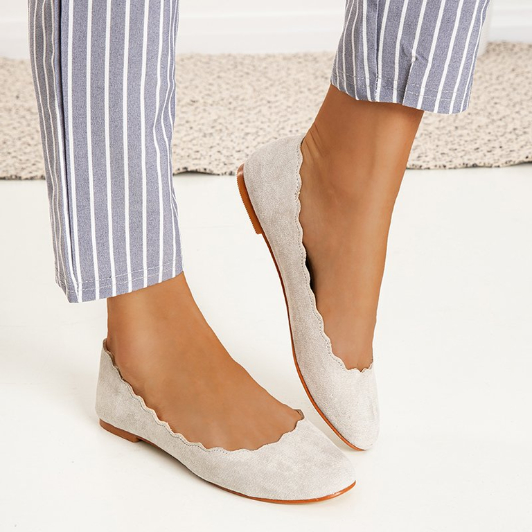 OUTLET Világosszürke női öko-velúr balerinák Antonelia - Cipők