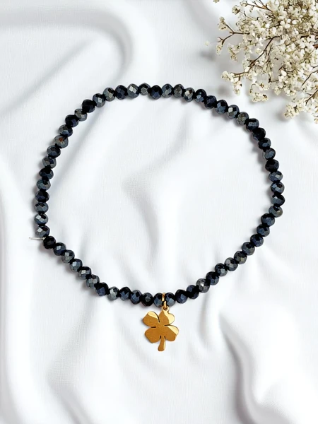 Royalfashion női karkötő lóhere medállal