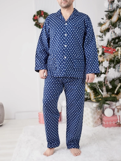 A Royalfashion férfi pizsama színes nyomtatással
