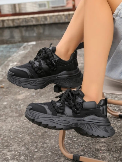 Royalfashion Női sportos sneakers vastag talpon Loness