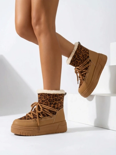 Royalfashion Női csipkés hótaposó Moniuc