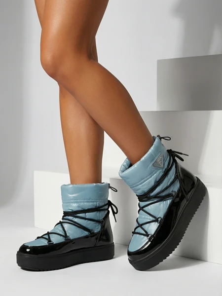 Royalfashion Női csúszós csizma a'la hócsizma kék színben Vevnose