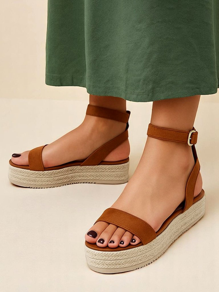 Royalfashion Női platform szandál Finna