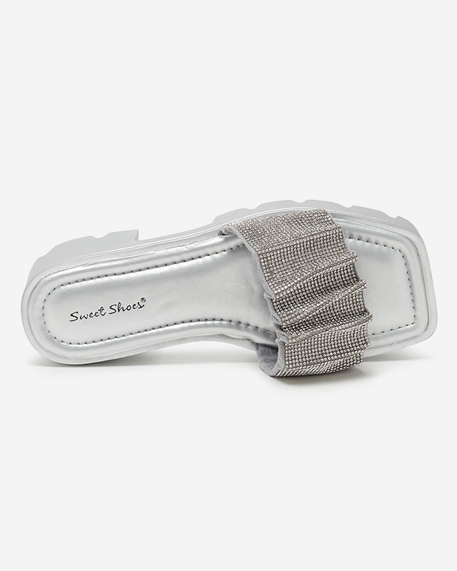 OUTLET Ezüst női papucs cirkóniákkal Emkoy - Lábbeli