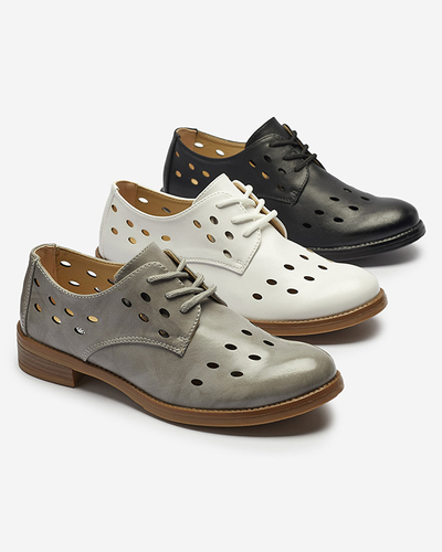 Női áttört öko bőr félcipő fekete színben Selofso- Lábbeli