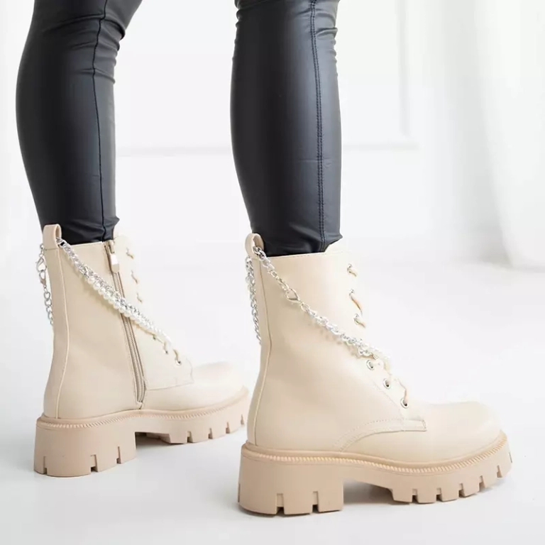 OUTLET Krémes női táskák lánccal és gyöngyökkel Agiva - Lábbeli