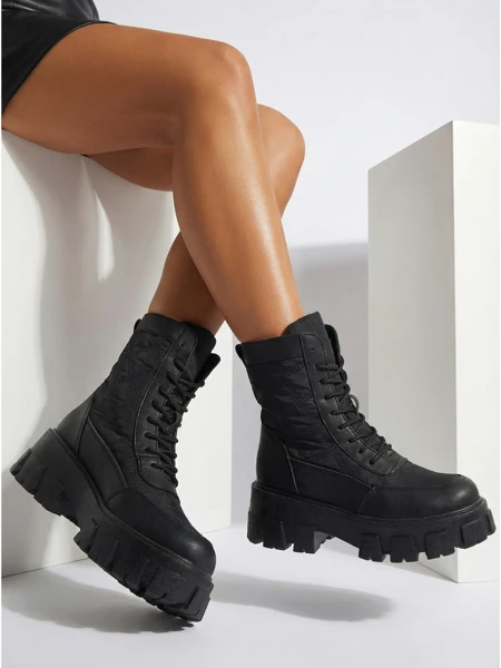 Solvi öko bőr fűzős női bokacsizma