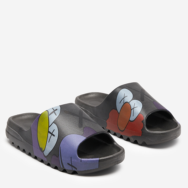 OUTLET Fekete gumi női papucs Pfizz-cipőmintával