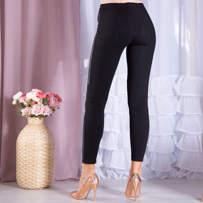 Czarne damskie spodnie z cyrkoniami - Spodnie