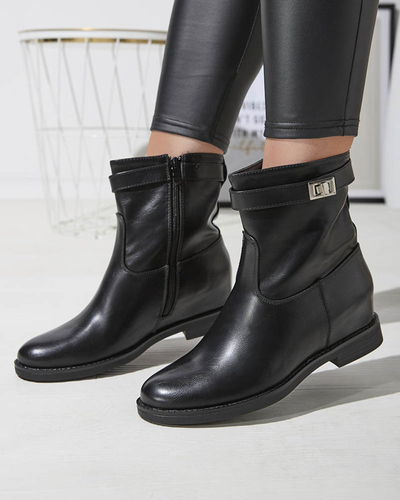 OUTLET Női csizma rejtett horgonnyal, fekete színben Leverrs- Footwear