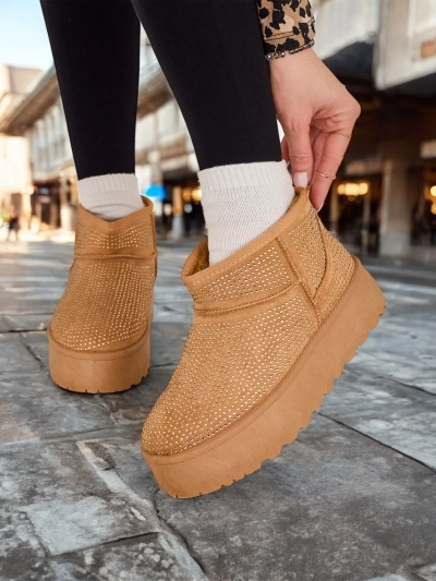 Royalfashion Bézs női hó csizmák a'la UGGs Corob