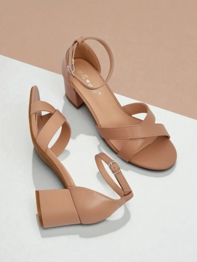 Royalfashion Női szandál alacsony, vastag sarokkal Eleganza Pánt