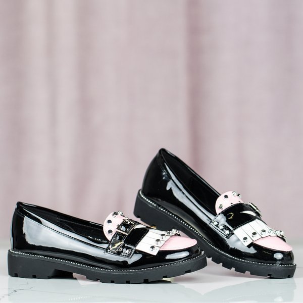 Fekete mokaszinok Gwadalaha díszekkel - lábbeli