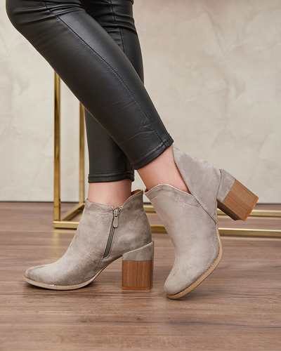 Royalfashion Szürke női Ricteas tűsarkú csizma