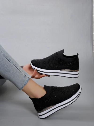 Royalfashion Női sport slip-on cipő strasszkövekkel Ceromie