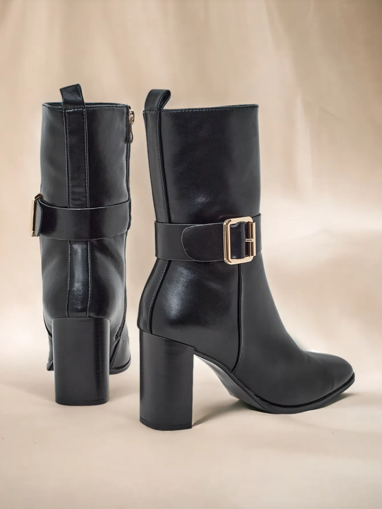 Royalfashion Női bokacsizma egy poszton Amior