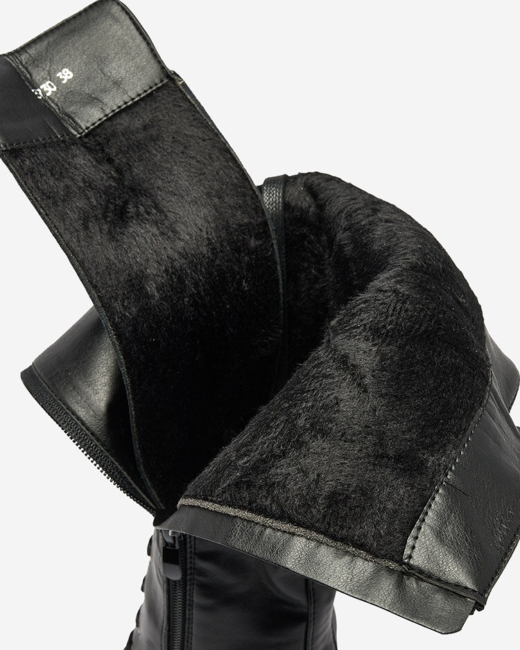 Royalfashion Női fűzős térdig érő csizma fekete színben Geiotta