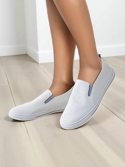 Royalfashion Női perforált slip-on cipők Eppes