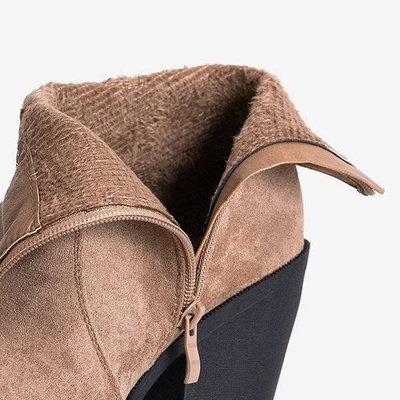 OUTLET Világosbarna női cowboy csizma a Cliona-tól - Lábbeli
