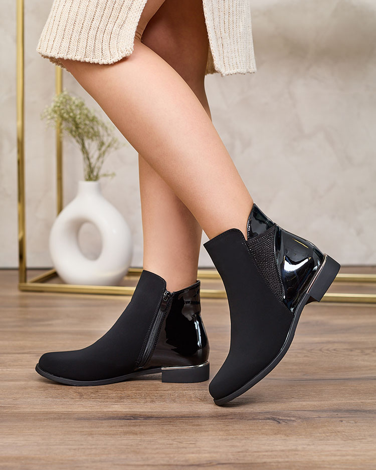 Royalfashion Fekete női csizma cirkóniával Overlissa