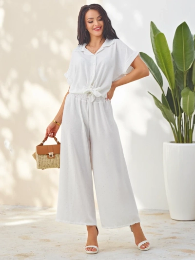 Royalfashion Női szett, megkötős, rövid ujjú inggel és flared nadrággal, strasszokkal díszítve