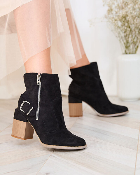 Royalfashion Fekete öko-szarvasbőr női magas szárú csizma Acimra