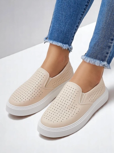 Royalfashion Női perforált slip-on cipők Emillia