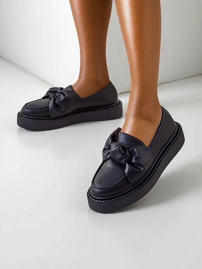 Royalfashion Elegáns női mokaszin masnival Ortto