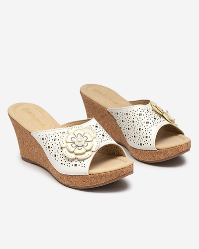 OUTLET Bézs színű női ékpapucs Dombas- Lábbeli