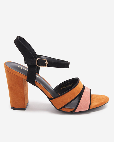 OUTLET Teve színű női szandál poszton Hromm- Footwear