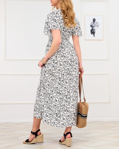 Hosszú fehér női ruha virágmintával - Ruházat