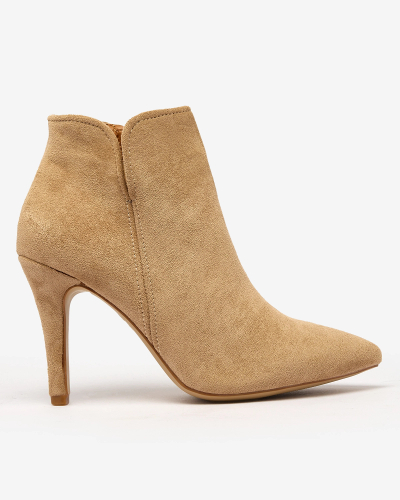 Royalfashion Világosbarna női tűsarkú csizma Amalenika