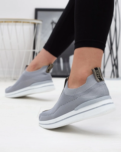 Női sportcipő szürke betűs felirattal Cerppa- Footwear