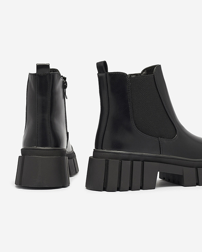 Fekete női csizma vastagabb talppal Olilno- Lábbeli